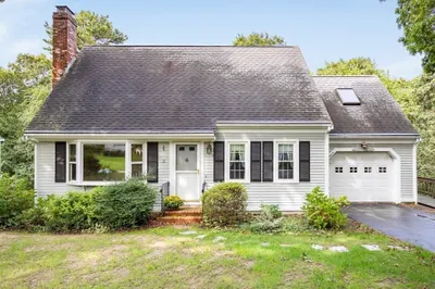 11 Oak Ridge Rd
