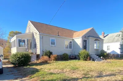 306 Greenwood St