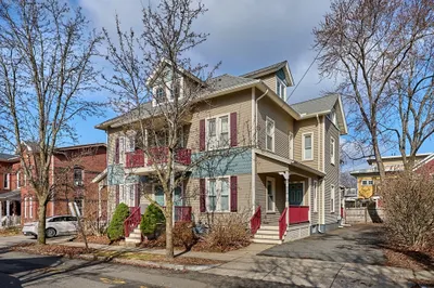 24 Graves Avenue #24 1