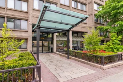 1731 Beacon St #520 1