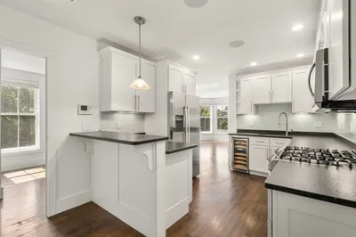 12 Mohawk St #3