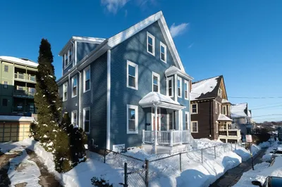 106 Paul Gore St #1