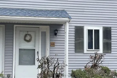 44 Village Hill Ln #44 1