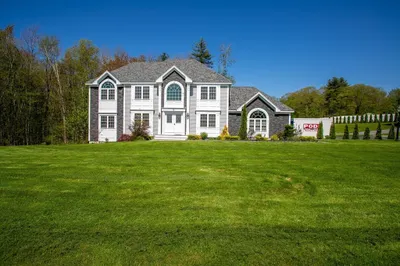 38 White Pine Dr 1