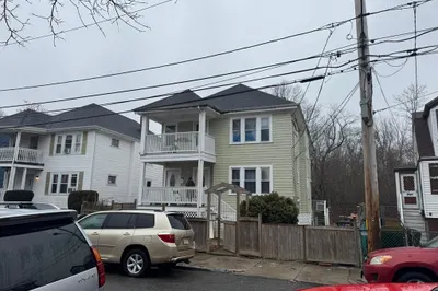 75-77 Belnel Rd
