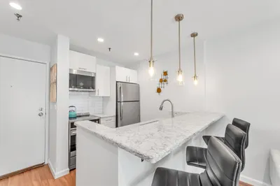 133 Commander Shea Blvd #203