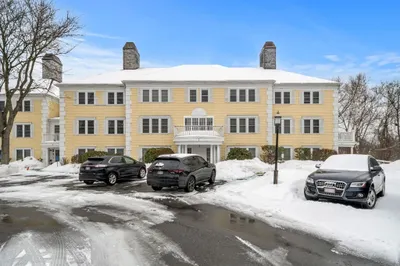 1 Riverview Blvd #1:209 1