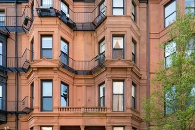 195 Beacon St #4