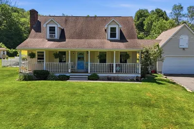 195 Brimfield Road 1