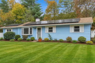 15 Fairbrook Rd