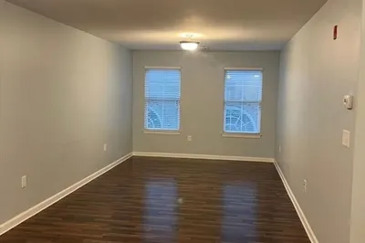 25 West Main St #203H 1