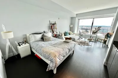 110 Stuart Street #23I