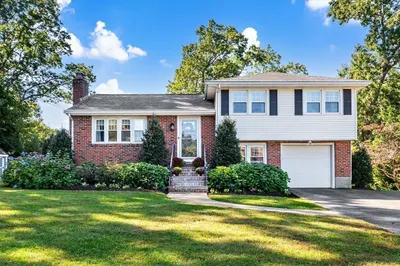 1806 Trapelo Rd