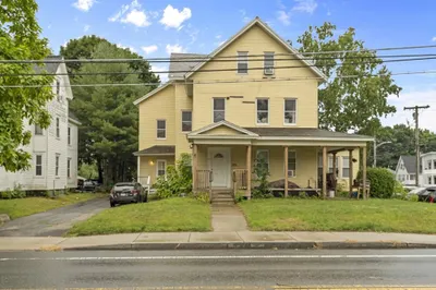 187 Mechanic St 1