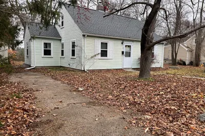 32 Doty Dr