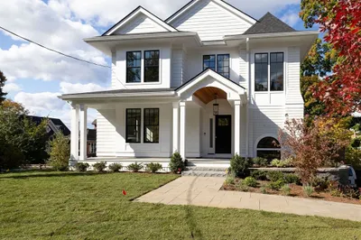 15 Chase Street #1 1