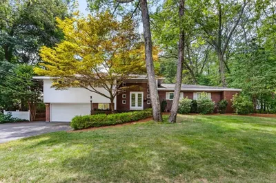 25 Chatham Way 1