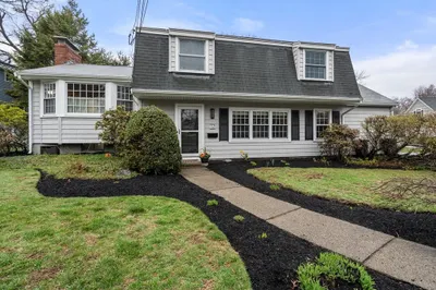 40 Tanglewood Rd