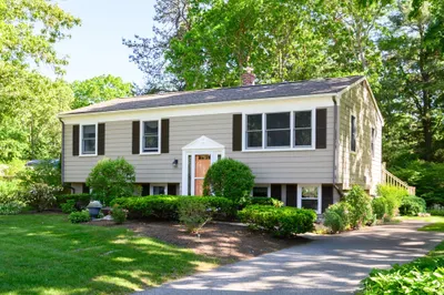 39 Barouche Dr
