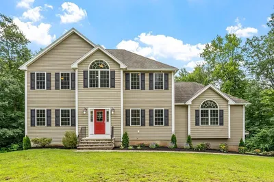 17 Tamarac Dr 1