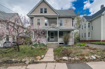 25 Morgan St