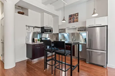 88 Kingston St #3E 1