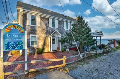 493 Commercial St #1 1