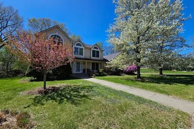 101 Cherry Ln 1