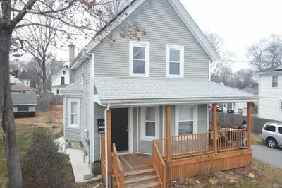 115 Leach Ave
