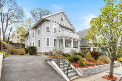 63 Bradwood St 1