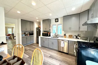 118 Josephine Ave #2 1