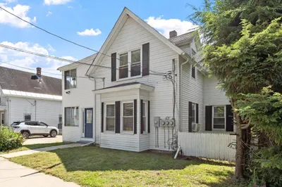 205 Pine St 1