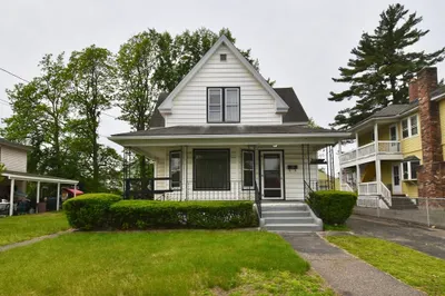 23 Bemis St 1