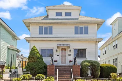 78 Wellington Rd 1