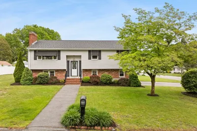 171 Duffy Dr 1