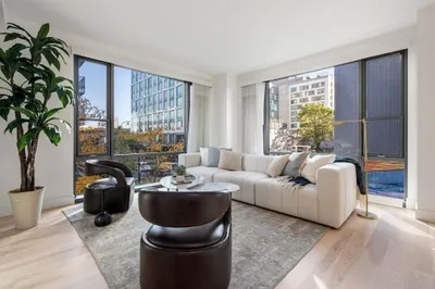 32 Traveler St #209