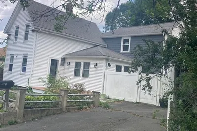 12 Bradford St 1