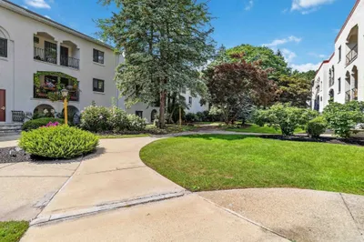 210 Fellsview Terrace #214 1