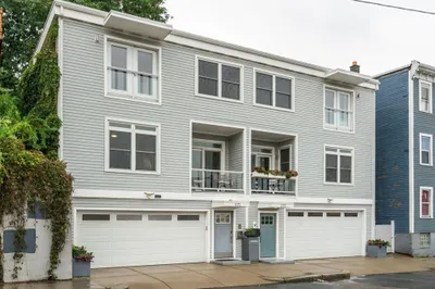 375 Border Street #375