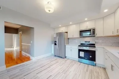 127 Pond Street #1 1