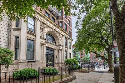 483 Beacon St #37 1