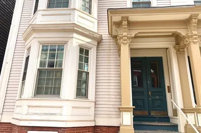 41 Monmouth St #3 1
