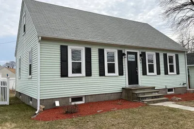 85 Rivulet St 1