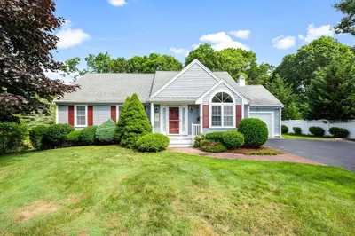 85 Snead Dr 1