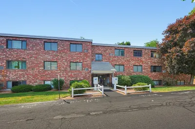 65 Milliken Ave #3 1