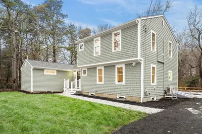 68 Lakeside Dr 1