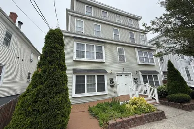 11 Everett Ave #3