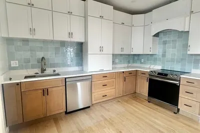 12 Story St #2