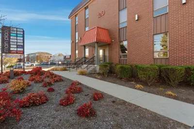120 N Main St #204 1