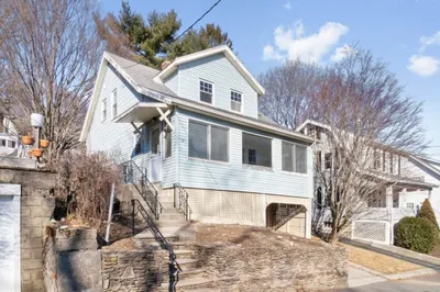 58 Alpine St